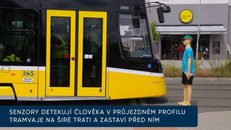 Vědci ze ZČU a vývojáři ze Škoda Group testují autonomní tramvaj v depu