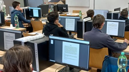 Středoškoláci poměřili síly v programovací soutěži PilsProg