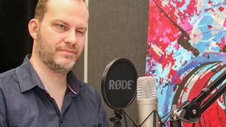 Disertační práce zrakově postiženého Jaromíra Tichého je první svého druhu na světě