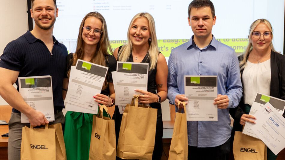 DESING+ i DESING²: Studentské týmy představily projekty ušité firmám na míru