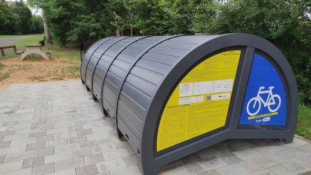 Cyklisté mohou využívat nové cykloboxy