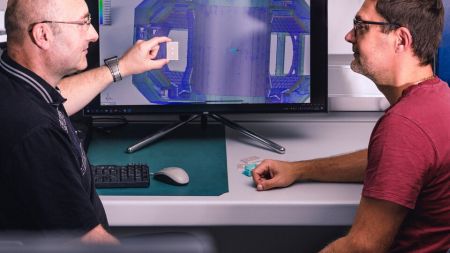 Vědci z Plzně pomáhají napodobit Slunce na Zemi