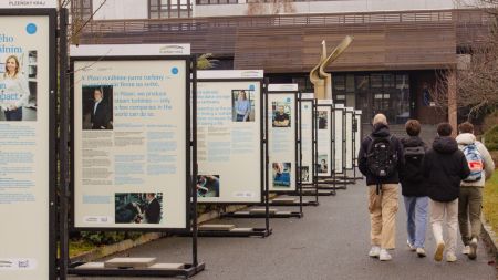 Špičkové vědce ukazuje výstava v kampusu na Borech