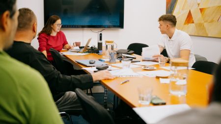 Co firmám přineslo jarní kolo inkubace 2025