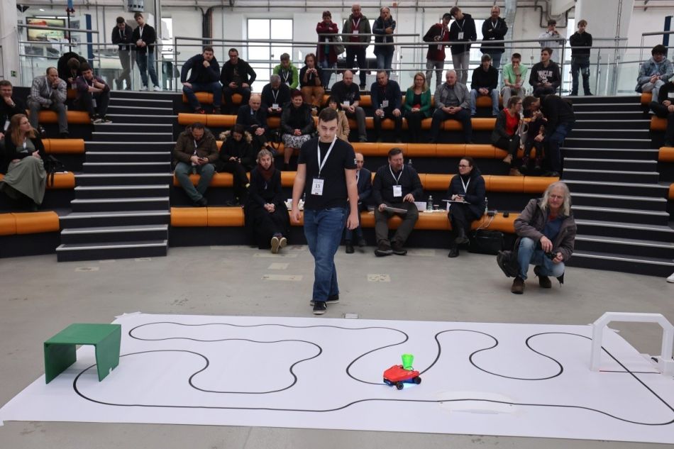 Foto: Plzeňský kraj Soutěž_Robo_vozítko 2024