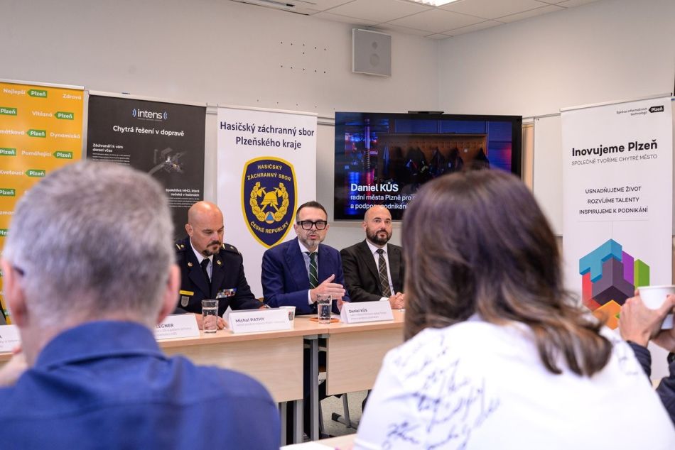 Foto: Martin Pecuch TK_HZS_přednostní průjezd1